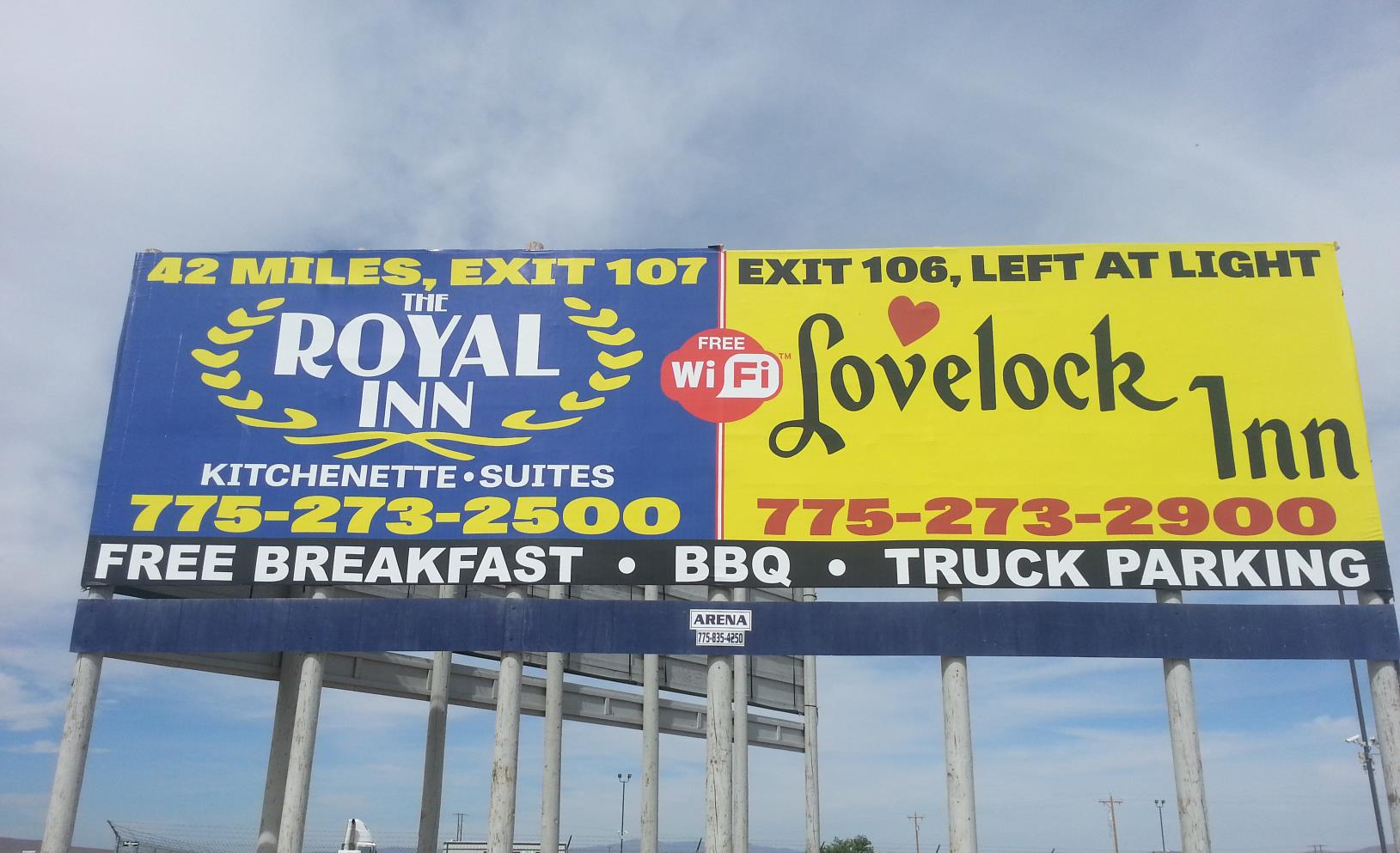 Lovelock Inn & Royal Inn Billboard